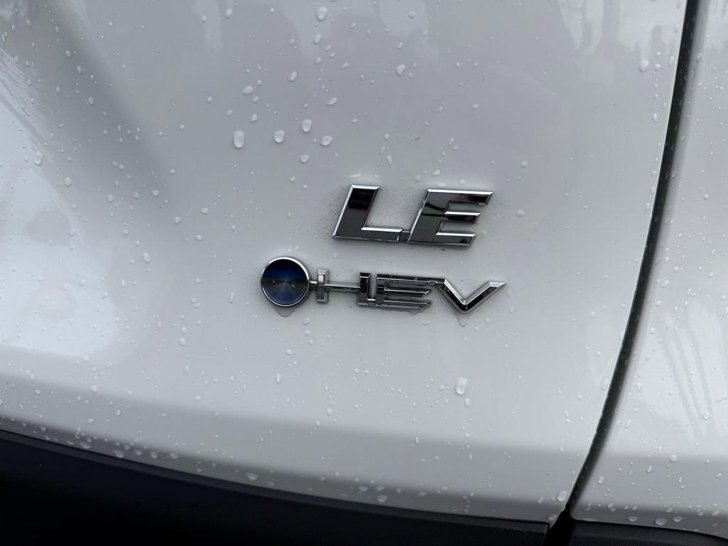 Used 2025 Toyota RAV4 LE image 8