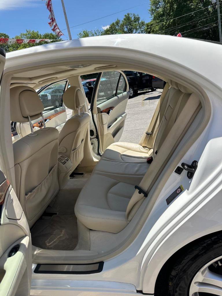Used 2006 Mercedes-Benz E 350 Sedan image 17