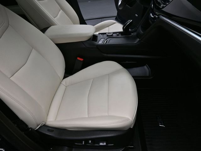 Used 2024 Cadillac XT6 Sport w/ Technology Package AWD/4WD image 31