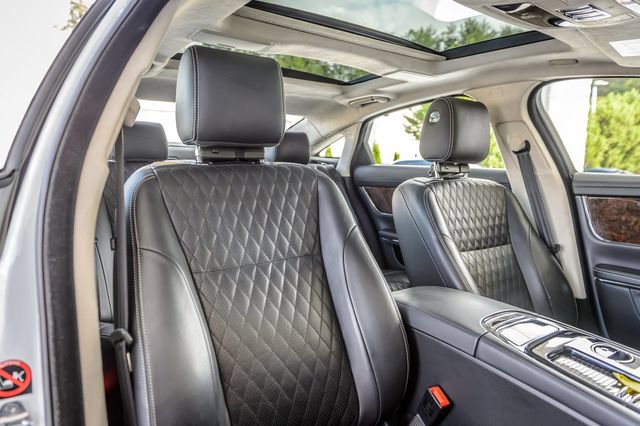 Used 2019 Jaguar XJ L Portfolio RWD image 35
