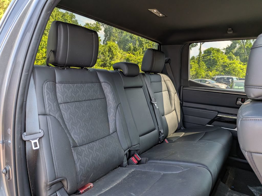 Used 2025 Toyota Tundra Limited AWD/4WD image 26