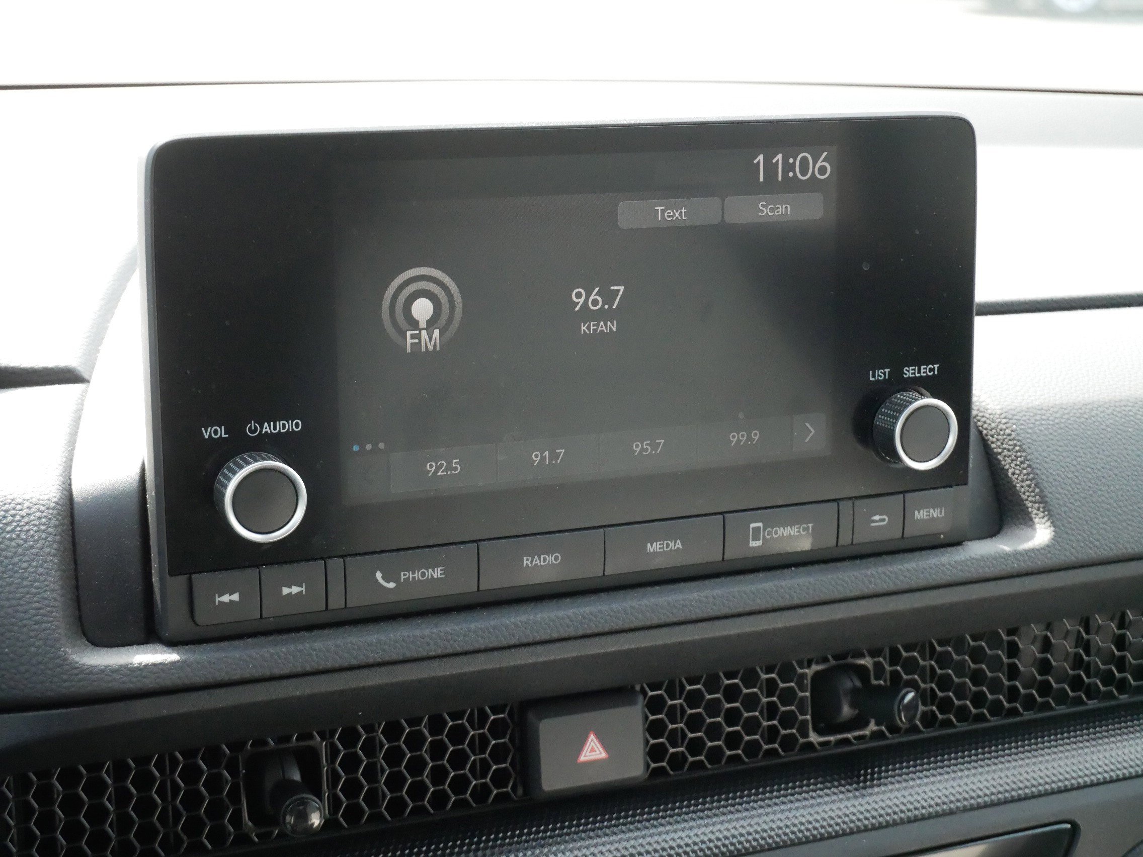 Used 2023 Honda CR-V LX image 23