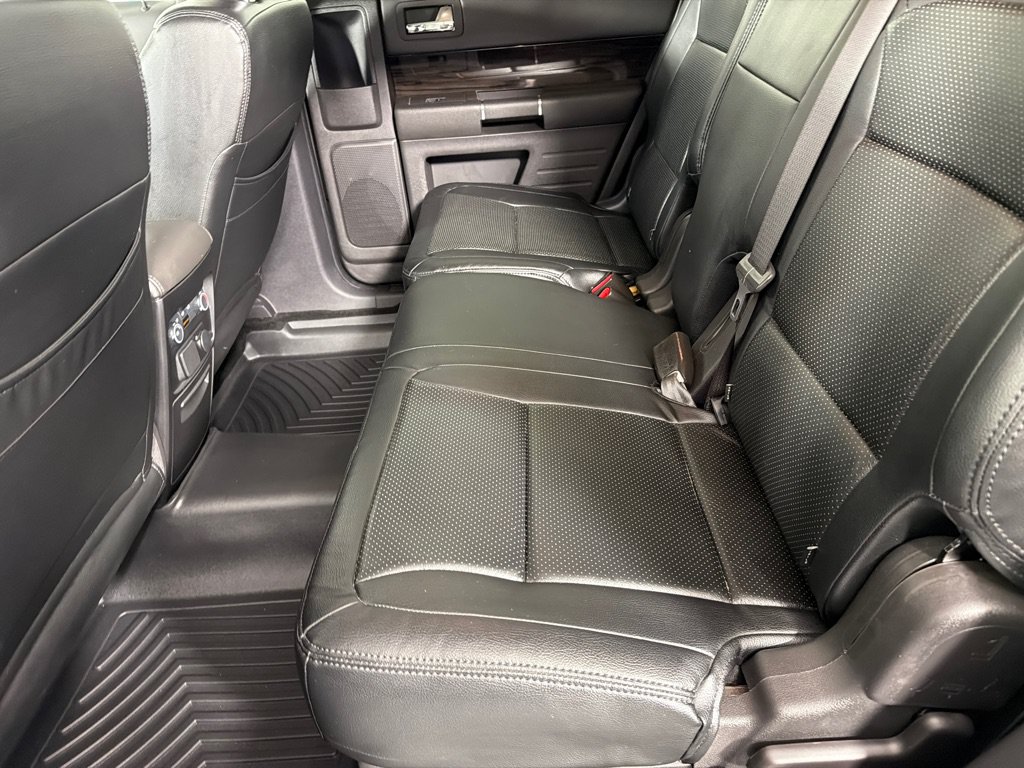 Used 2019 Ford Flex SEL FWD image 18