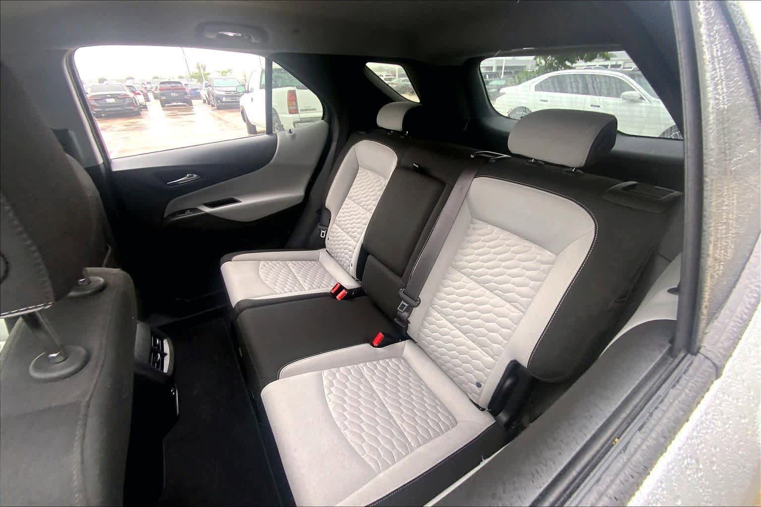 Used 2020 Chevrolet Equinox LS w/ LS Convenience Package FWD image 20