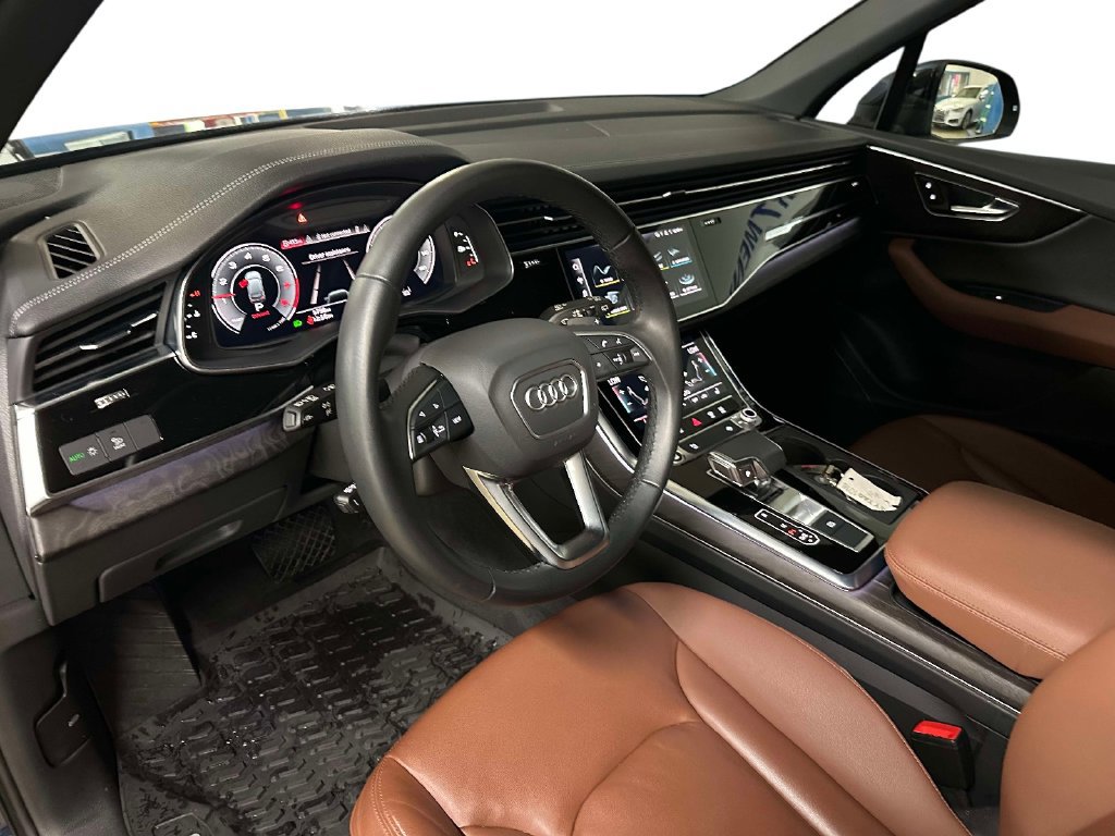 Used 2023 Audi Q7 2.0T Premium w/ Convenience Package AWD/4WD image 17