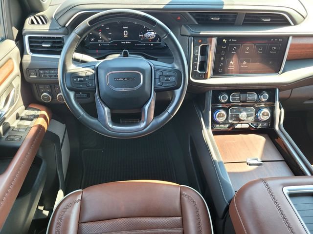 Used 2023 GMC Yukon XL Denali Ultimate image 30