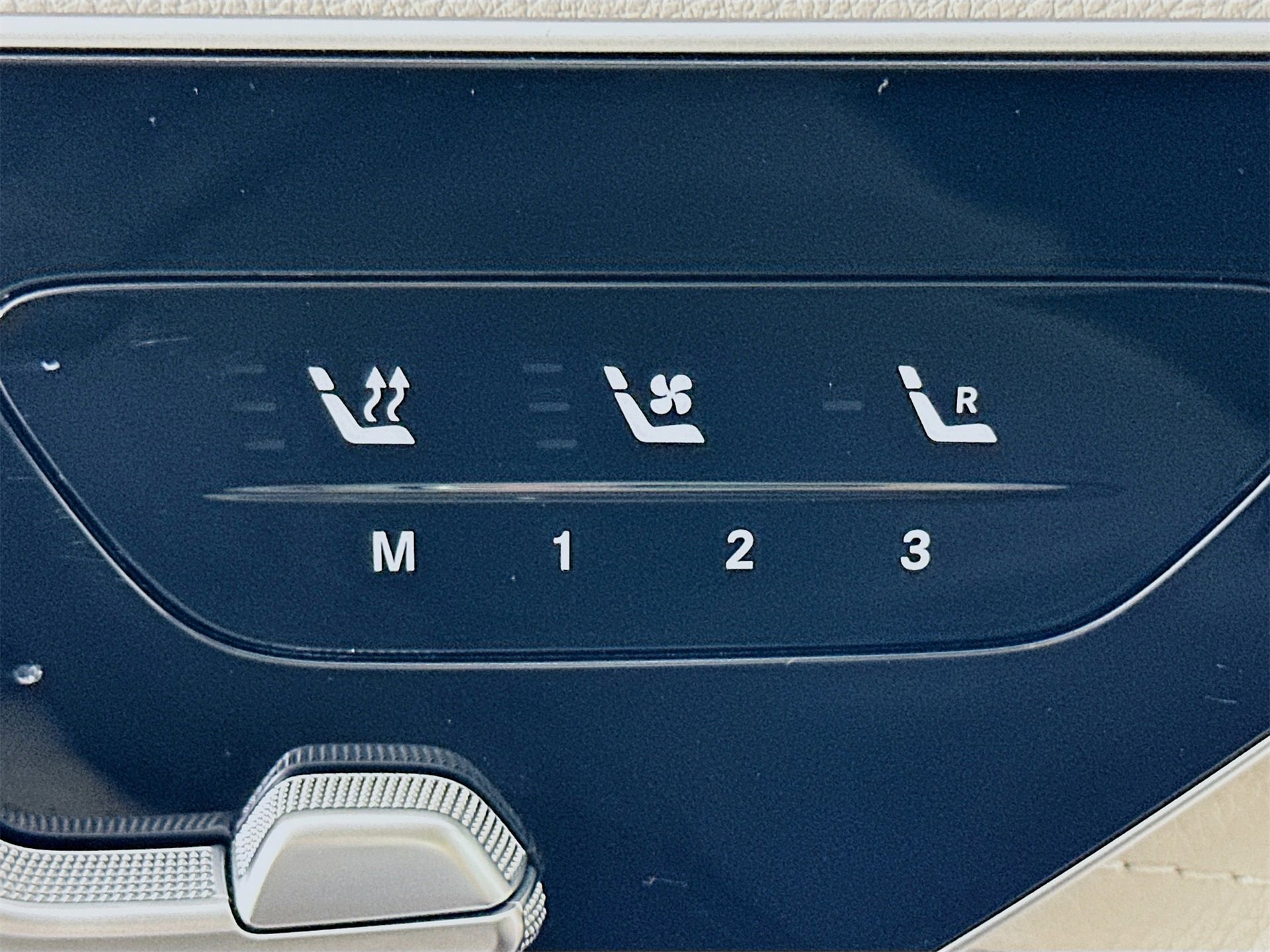 Certified 2023 Mercedes-Benz EQS 450+ 4MATIC SUV image 22