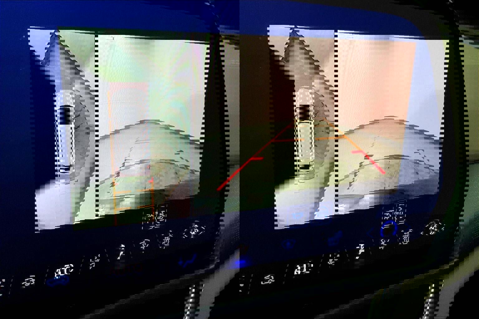 Used 2025 Chevrolet Equinox EV LT FWD image 21