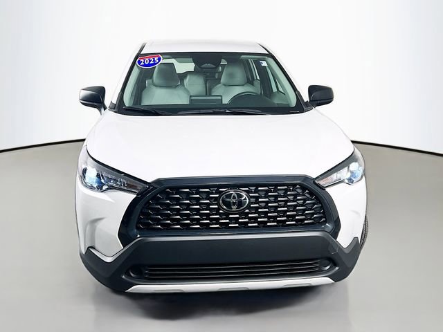 Used 2025 Toyota Corolla Cross L image 2