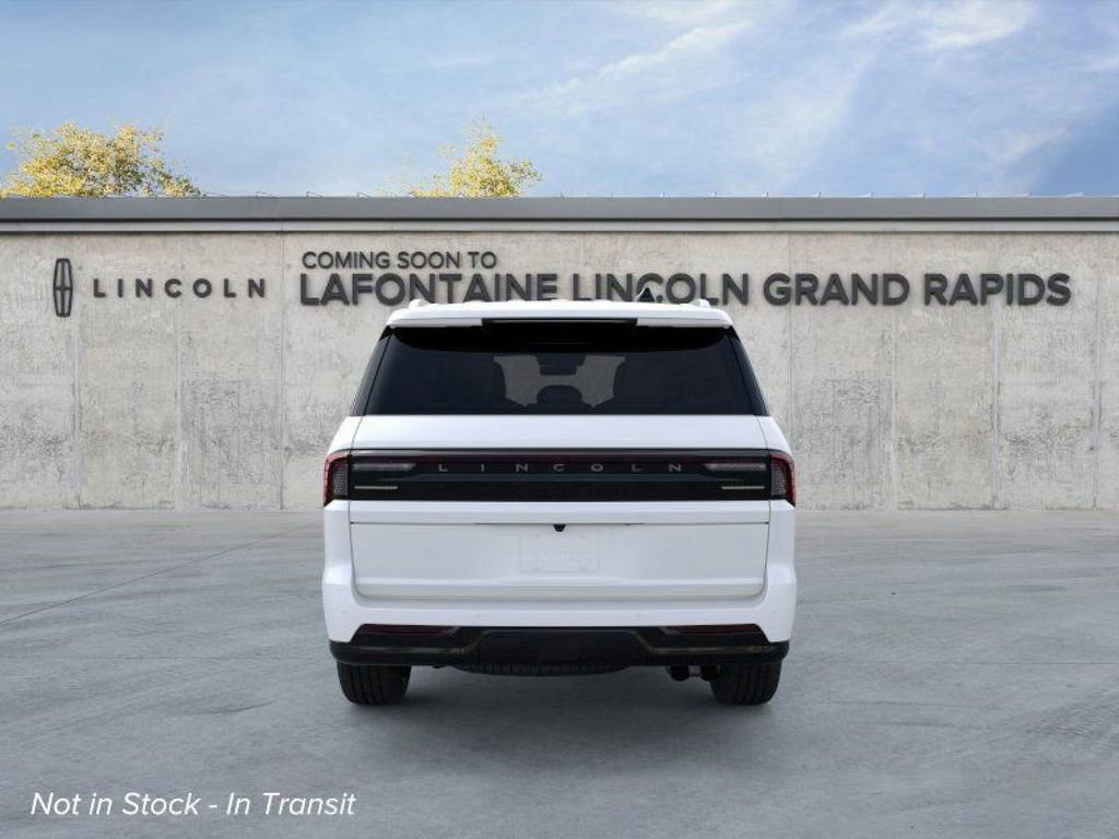 New 2026 Lincoln Navigator Reserve image 5