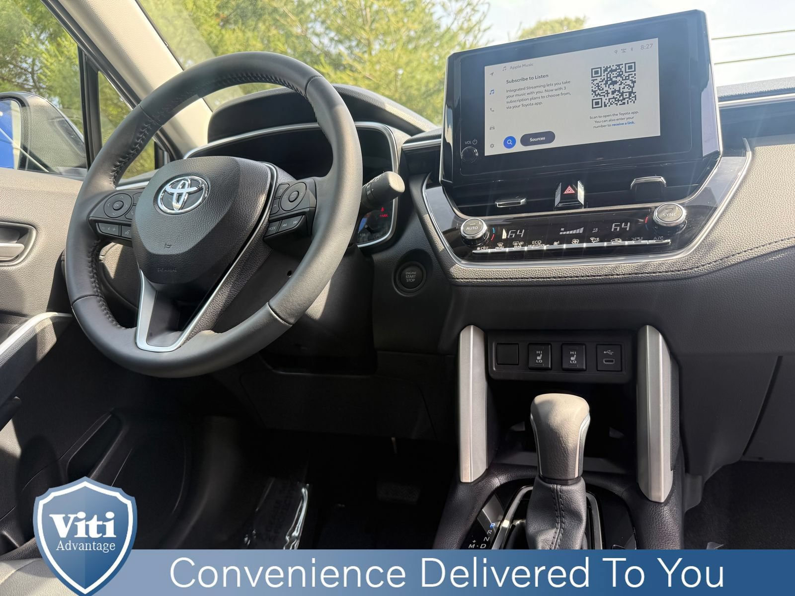 Used 2025 Toyota Corolla Cross XLE w/ Convenience Package AWD/4WD image 32