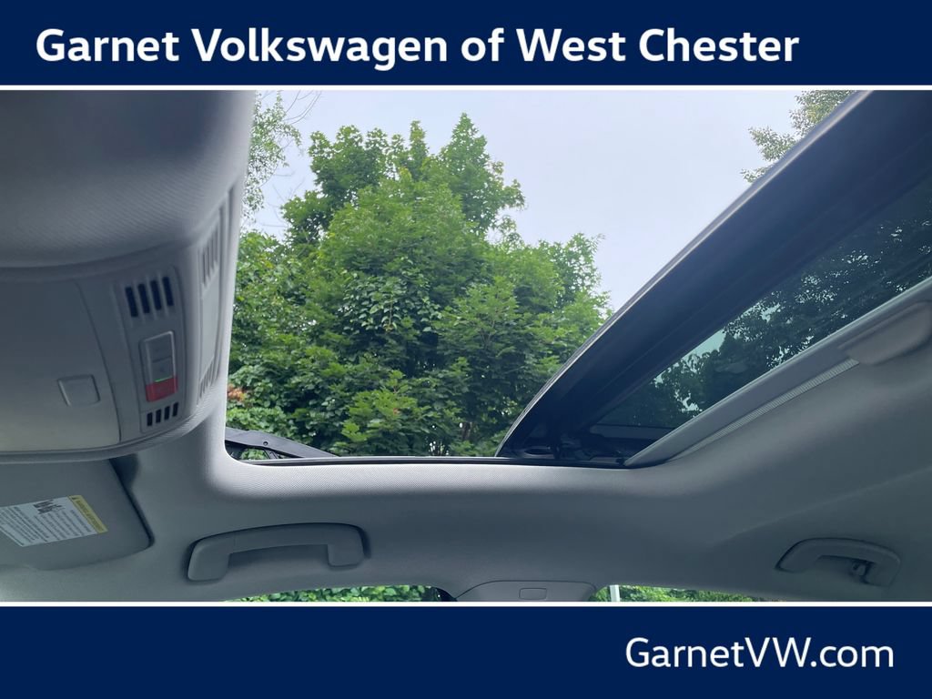New 2026 Volkswagen Jetta SE FWD image 18