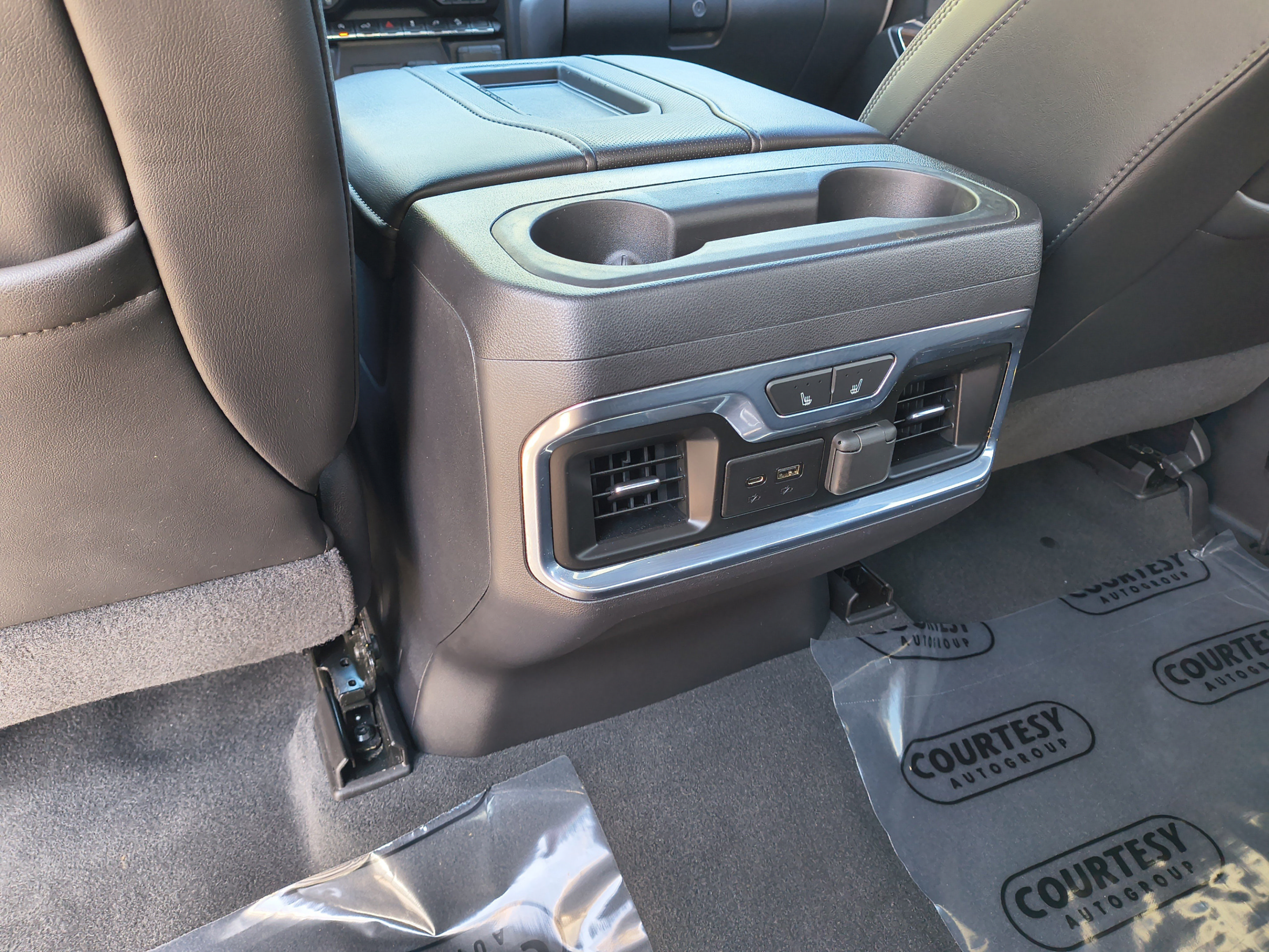 Used 2021 Chevrolet Silverado 1500 High Country w/ Z71 Off-Road Package AWD/4WD image 16