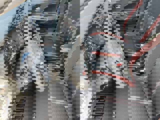 New 2025 Nissan Versa SR w/ Trunk Package image 15