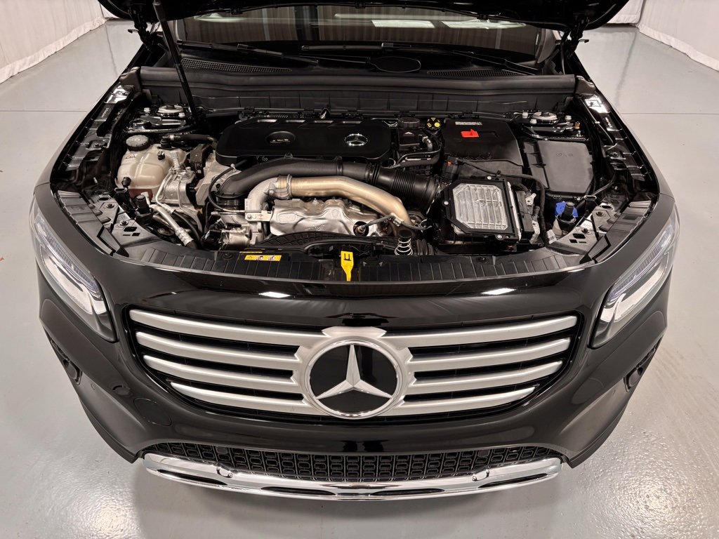 Certified 2025 Mercedes-Benz GLB 250 4MATIC image 28