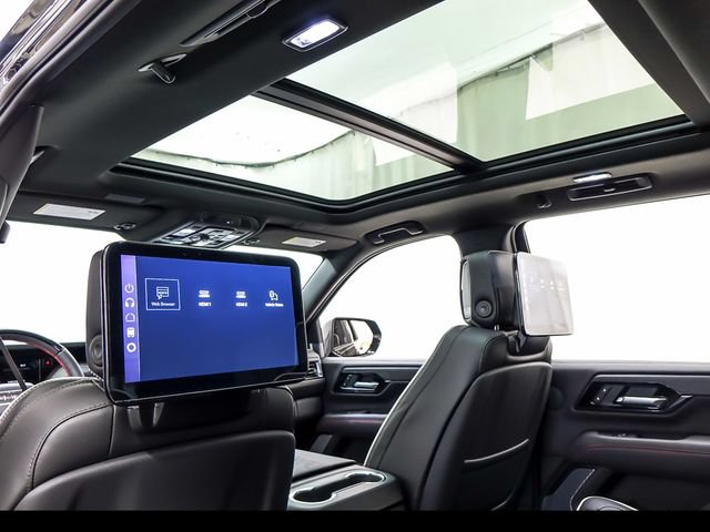 New 2026 GMC Yukon AT4 Ultimate w/ LPO, Illumination Package AWD/4WD image 12