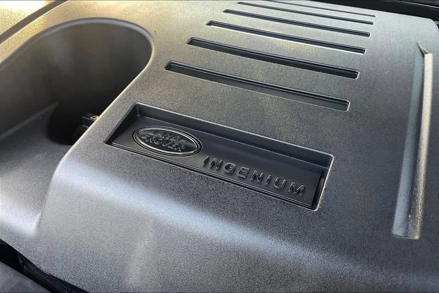 Used 2023 Land Rover Defender 130 X-Dynamic SE AWD/4WD image 33