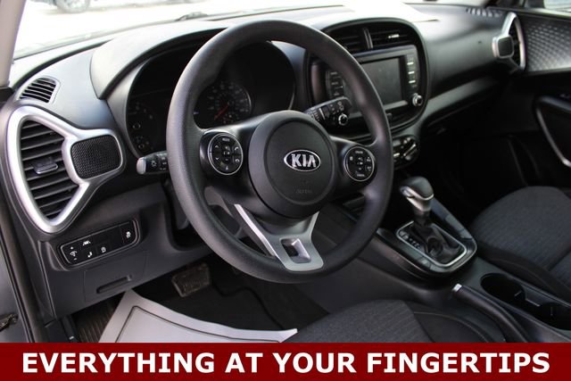 Used 2021 Kia Soul S FWD image 2