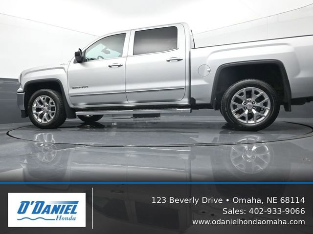 Used 2017 GMC Sierra 1500 SLT w/ SLT Preferred Package AWD/4WD image 10