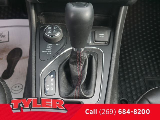 Used 2021 Jeep Cherokee Trailhawk image 36