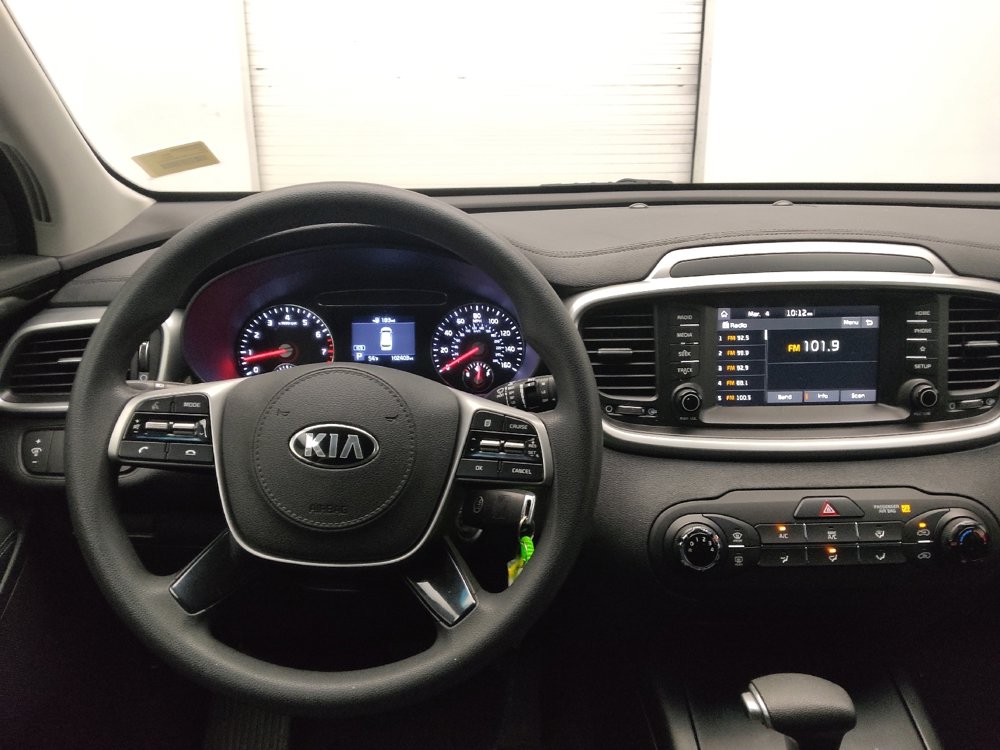 Used 2020 Kia Sorento LX image 22