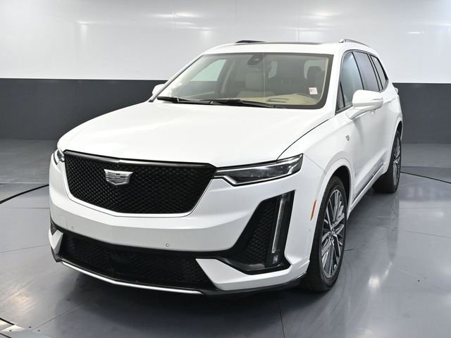Used 2024 Cadillac XT6 Sport w/ Platinum Package image 12