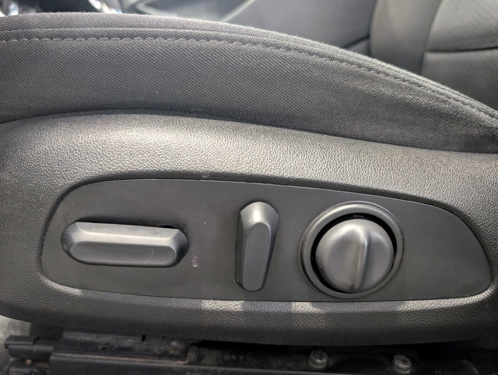 Used 2018 Chevrolet Malibu LT image 10