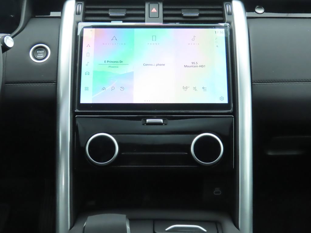 Used 2025 Land Rover Discovery S image 14