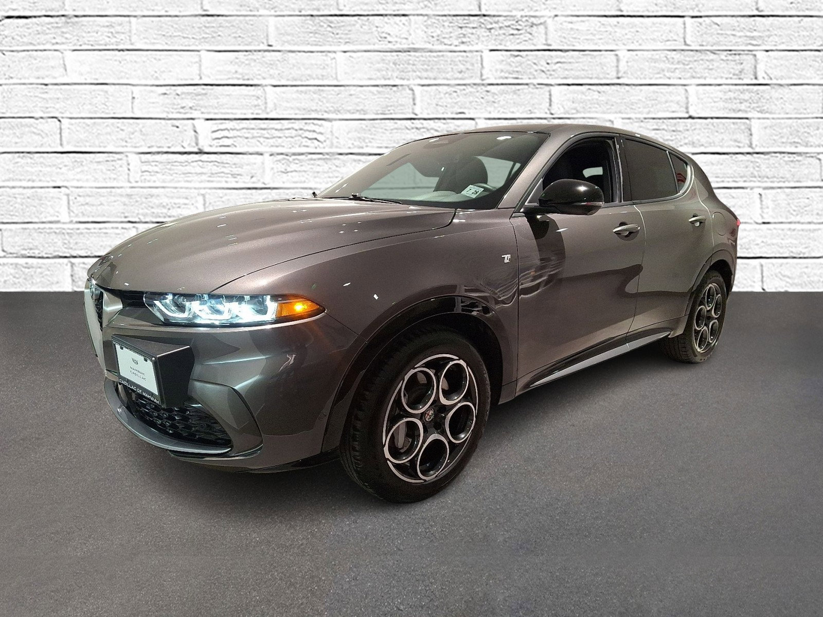 Used 2024 Alfa Romeo Tonale Ti image 4