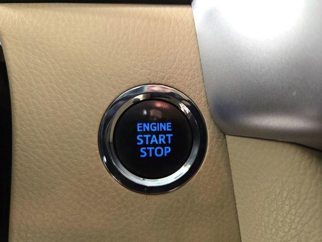 Used 2016 Toyota Highlander Limited image 25