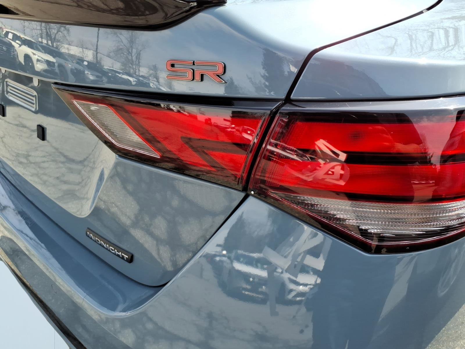 Used 2025 Nissan Sentra SR w/ Midnight Edition FWD image 5