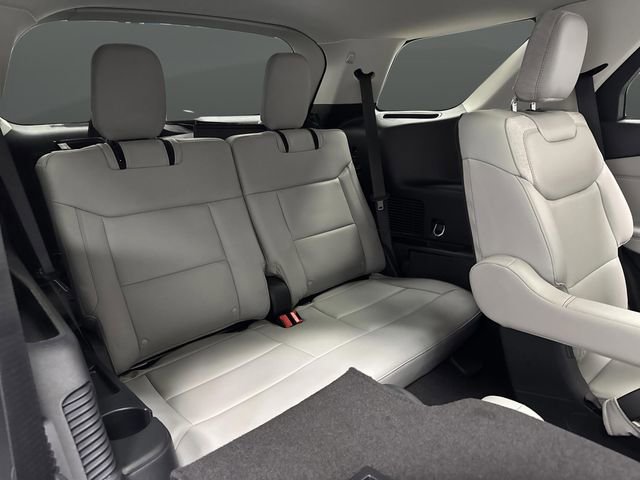 Used 2025 Ford Explorer Active w/ Active Comfort Package image 34