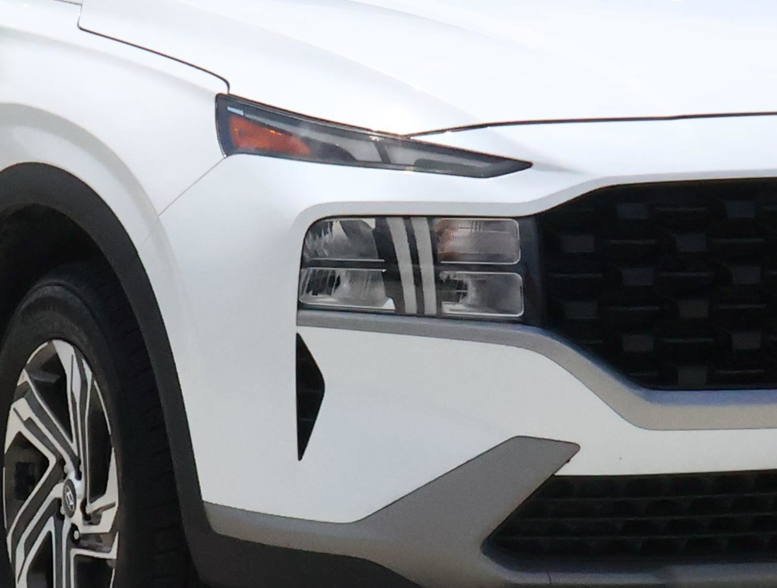 Certified 2023 Hyundai Santa Fe SEL FWD image 7