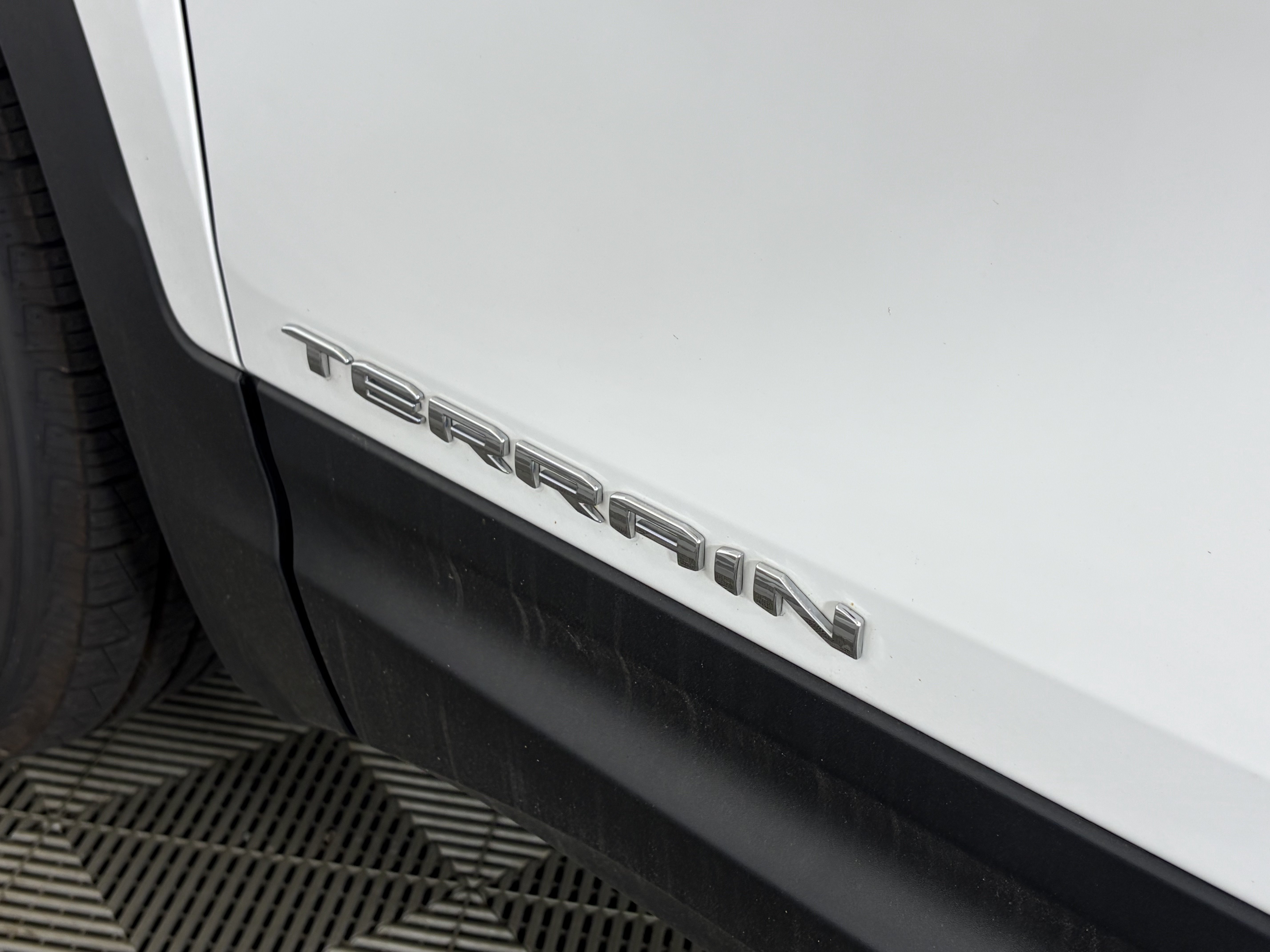 Used 2023 GMC Terrain SLE w/ Driver Convenience Package AWD/4WD image 19