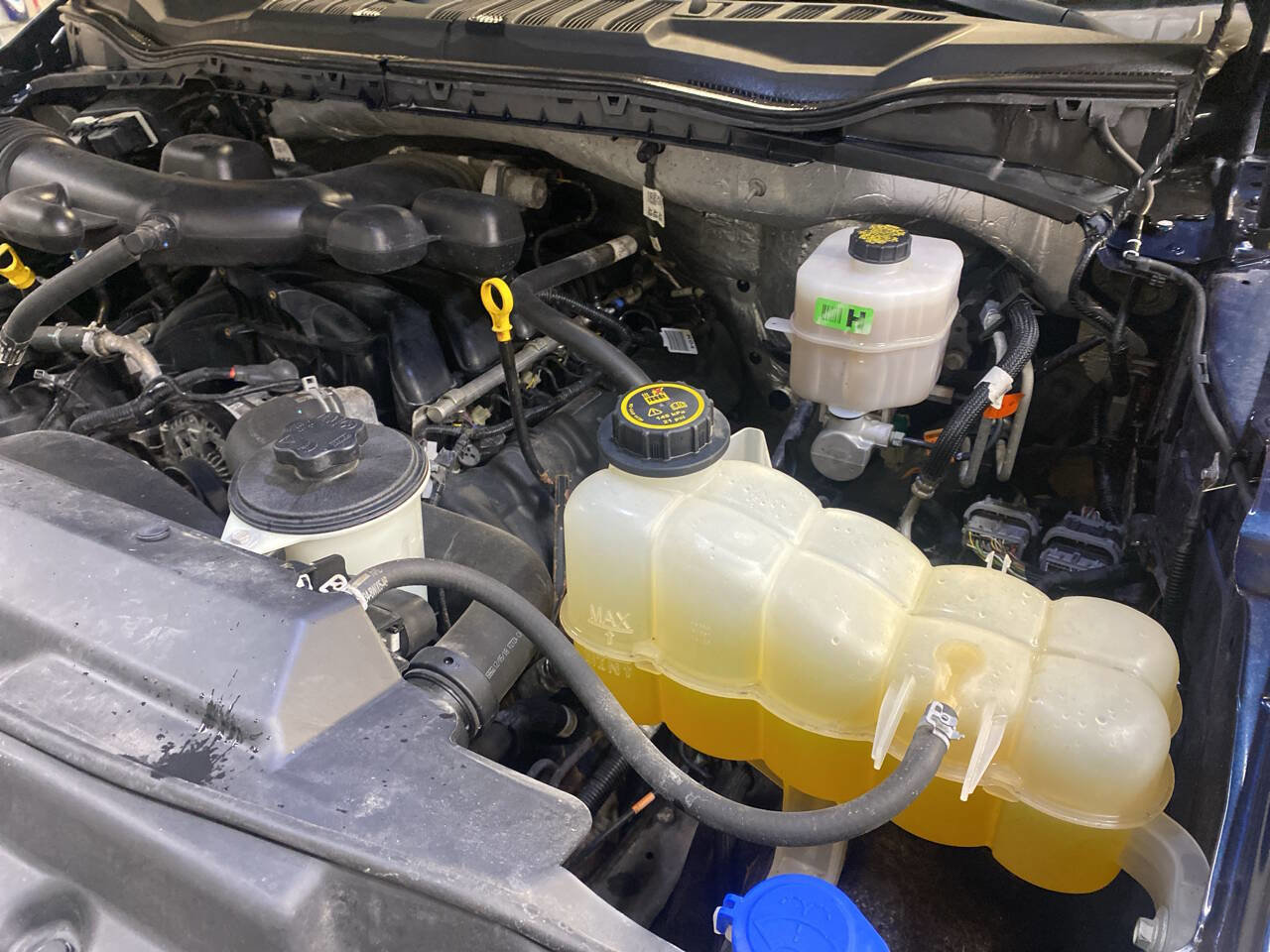 Used 2019 Ford F550 2WD Regular Cab Super Duty image 23