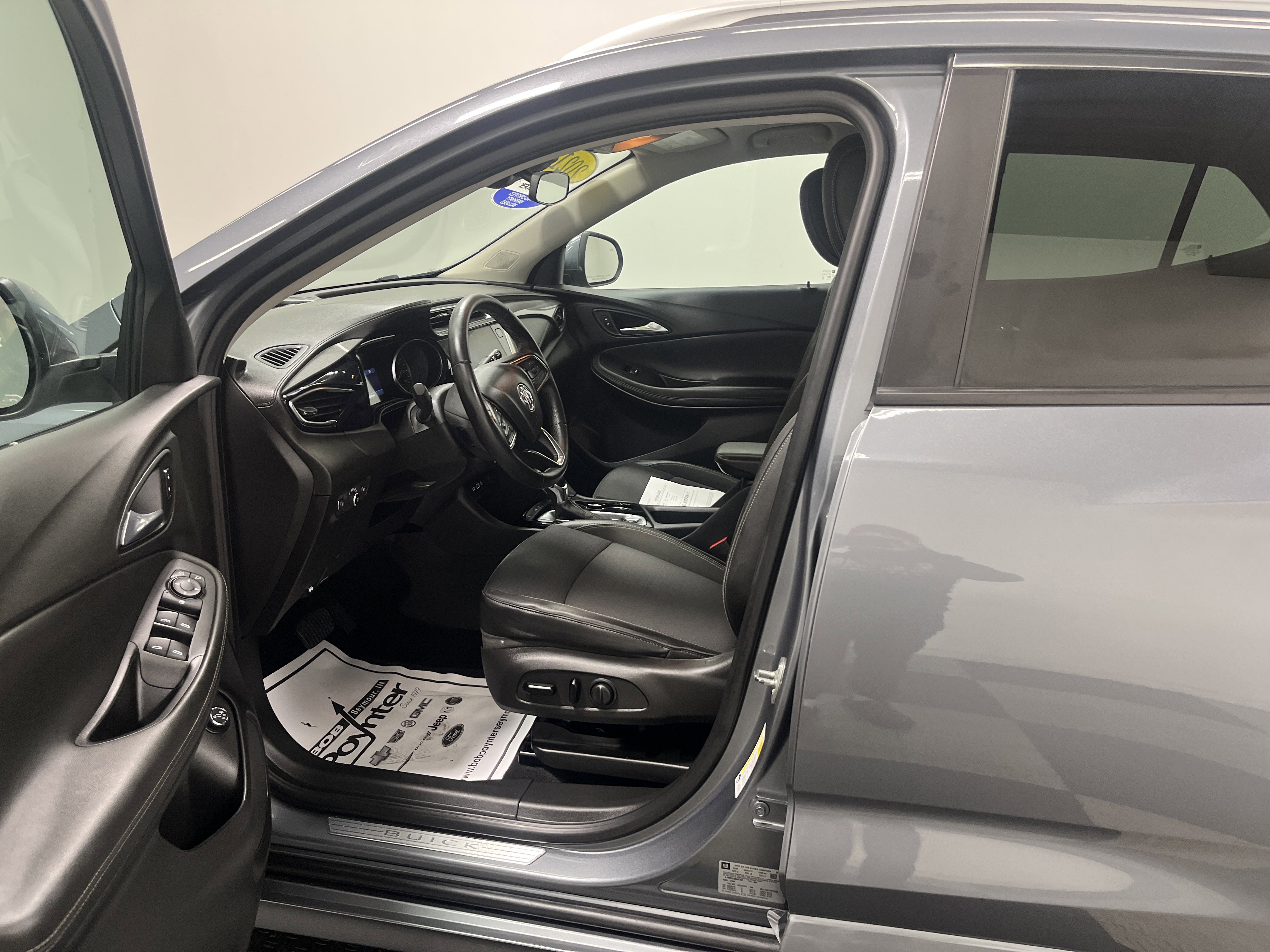 Used 2021 Buick Encore GX Select w/ Sport Touring Package image 9