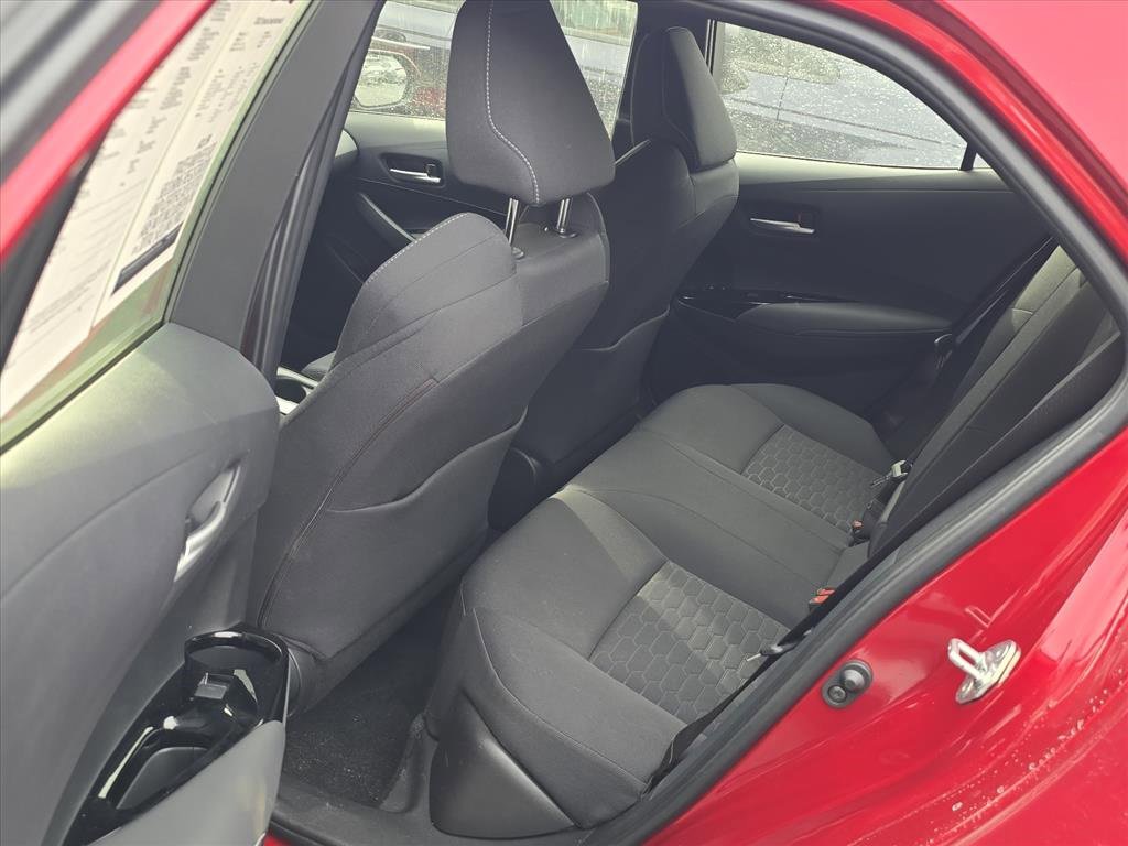 Used 2022 Toyota Corolla SE w/ SE Preferred Package image 6