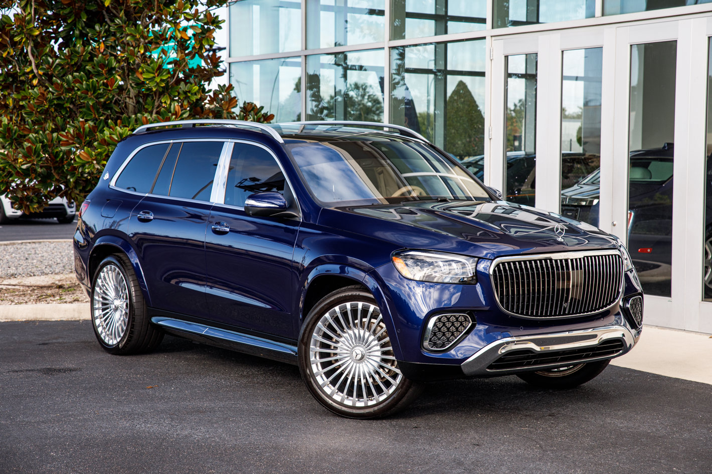 Used 2026 Mercedes-Benz Maybach GLS 600 4MATIC image 23