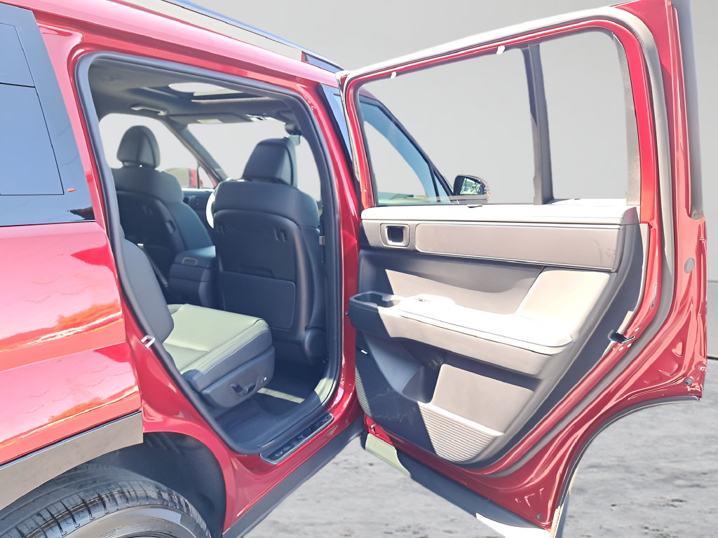 New 2025 Hyundai Santa Fe Calligraphy AWD/4WD image 14