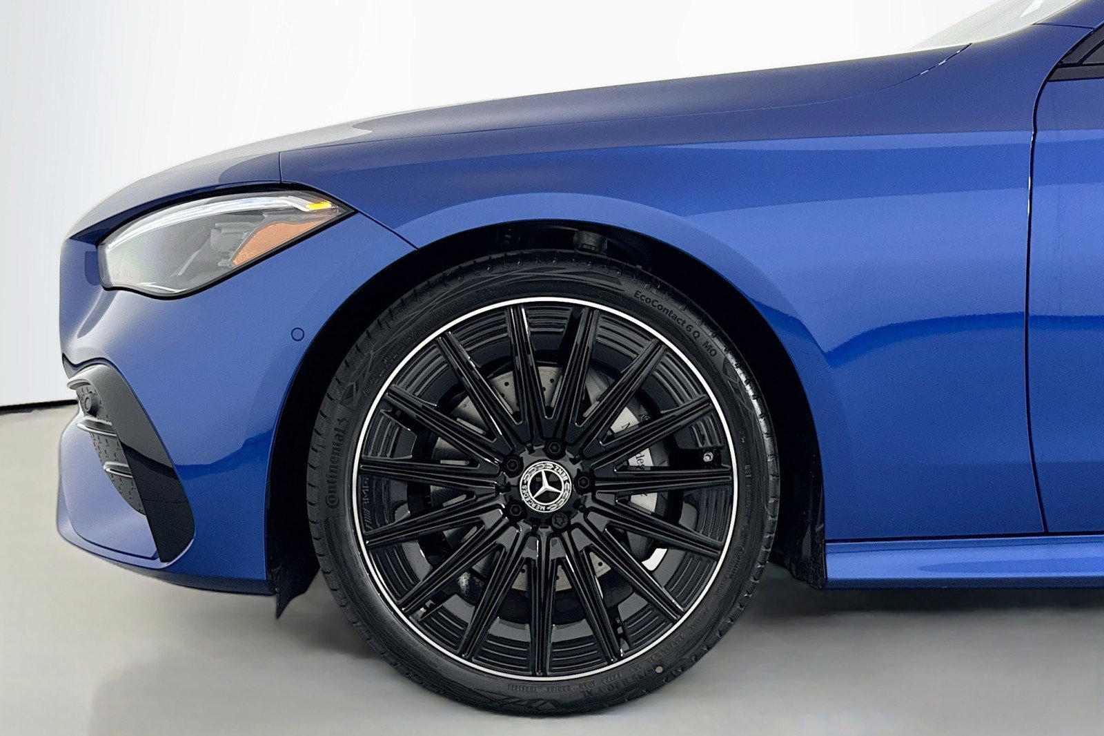 New 2026 Mercedes-Benz CLE 300 4MATIC Coupe image 9