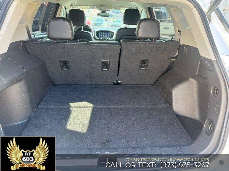 Used 2023 GMC Terrain SLT FWD image 7