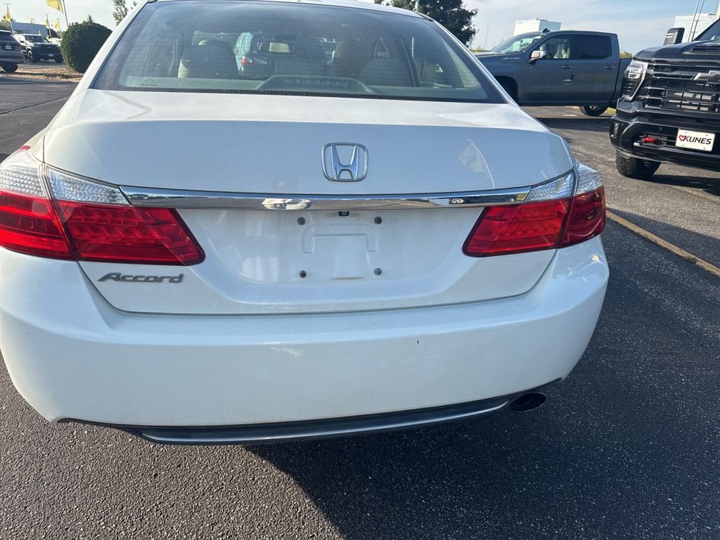 Used 2015 Honda Accord EX-L image 10