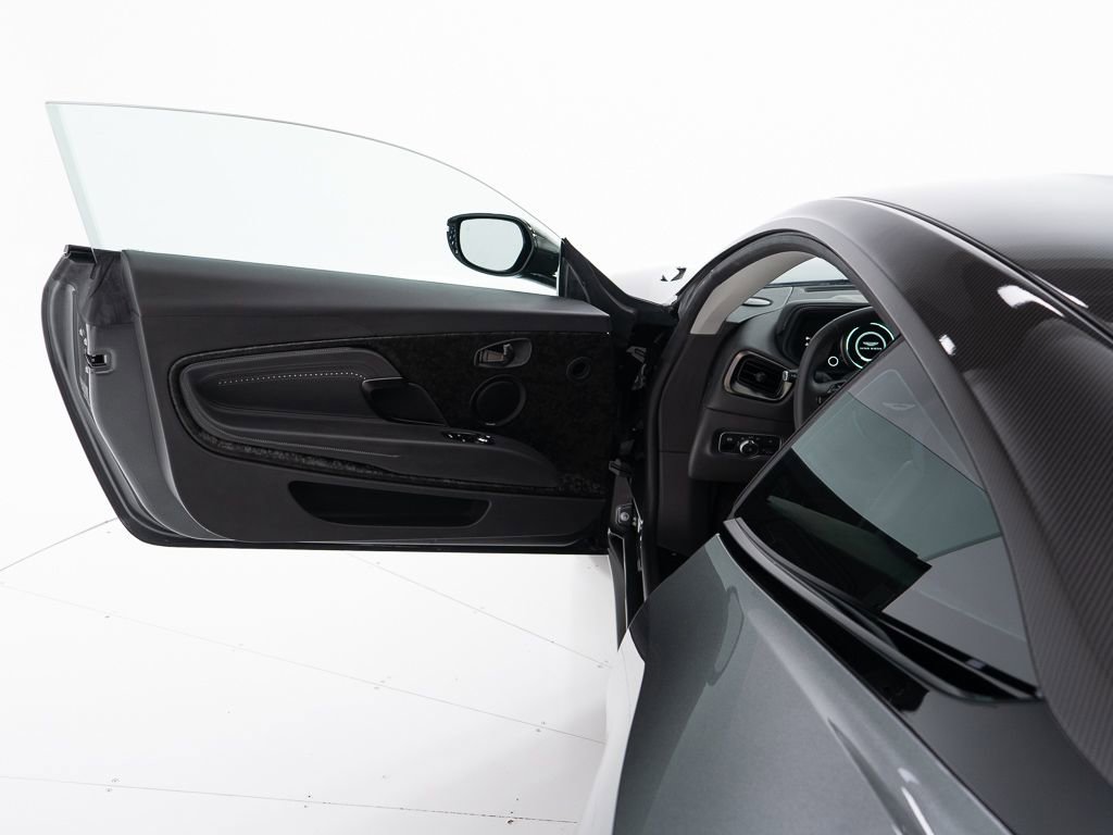 Used 2023 Aston Martin DB11 V12 image 10