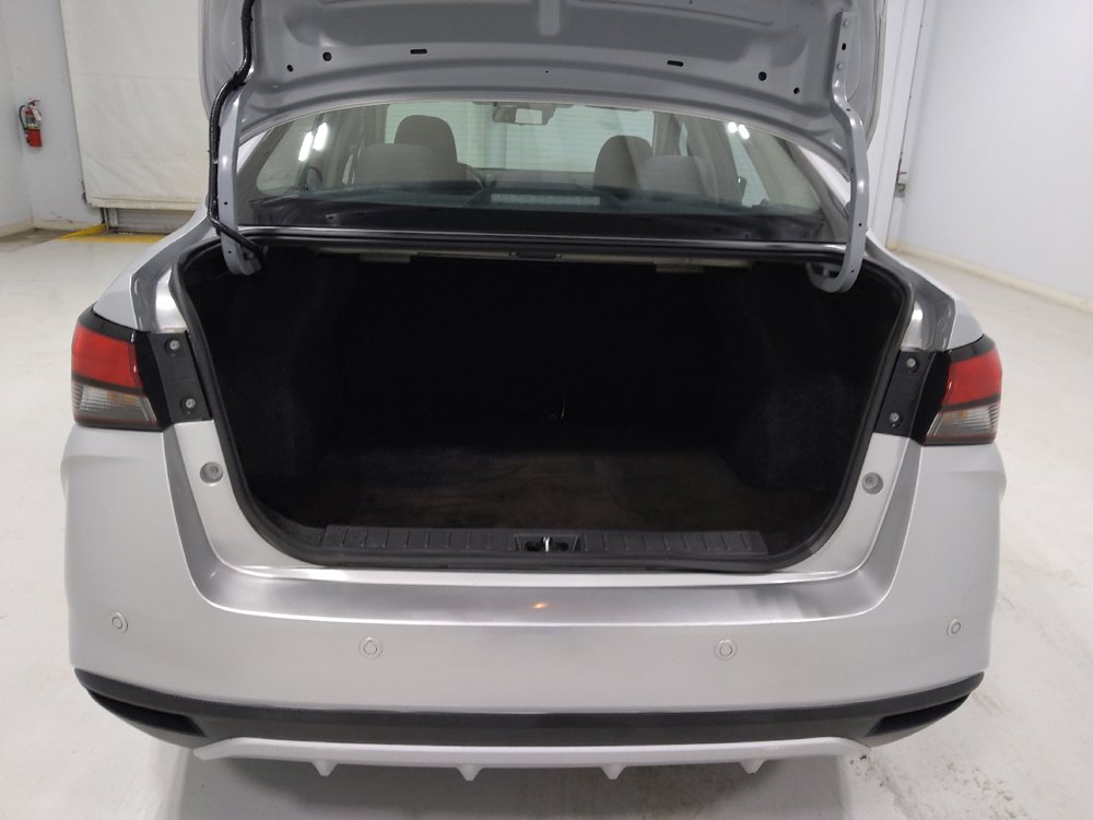 Used 2021 Nissan Versa SV image 29