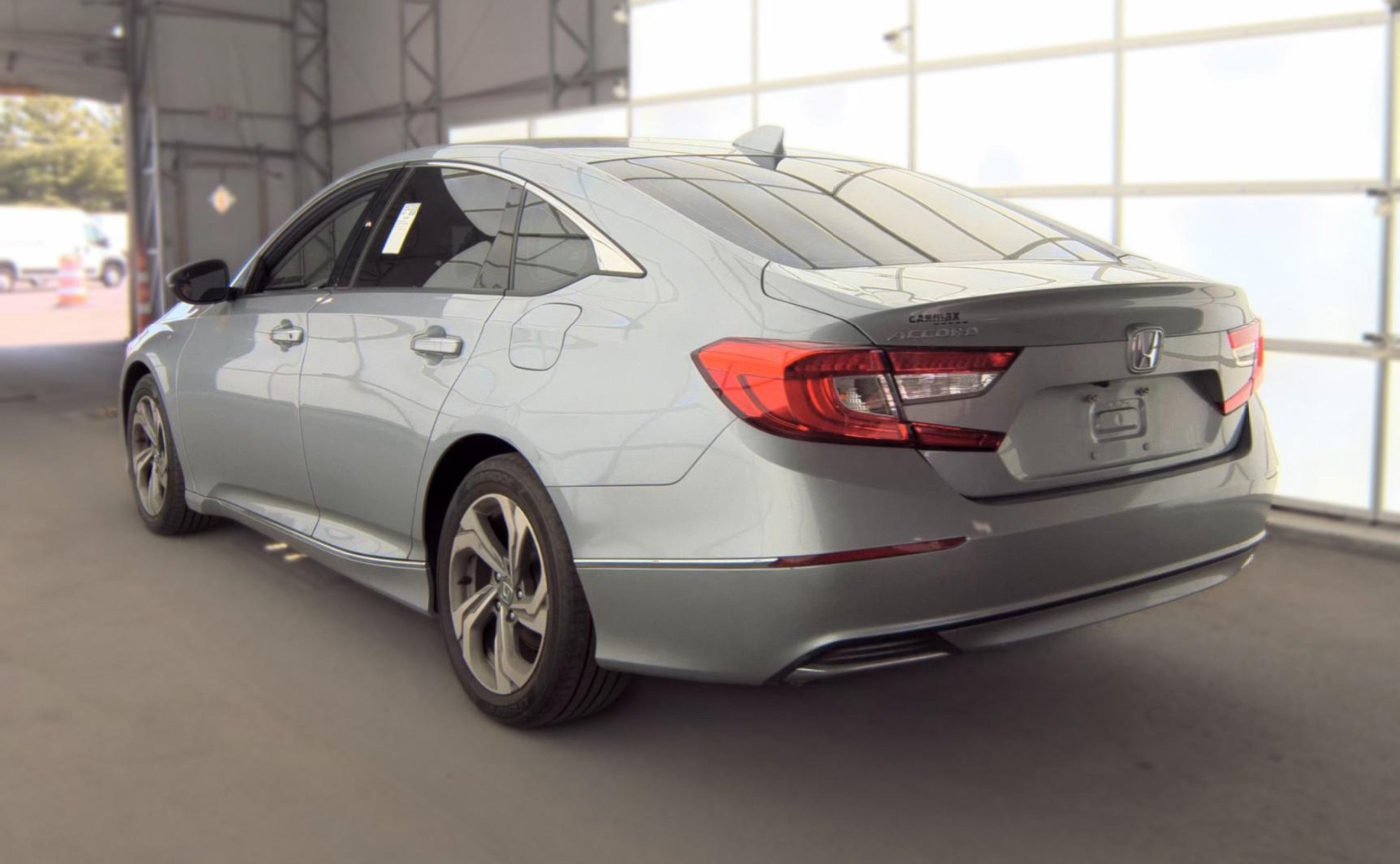 Used 2018 Honda Accord EX-L image 5