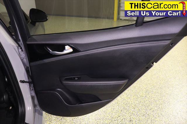 Used 2021 Kia Stinger GT-Line image 31