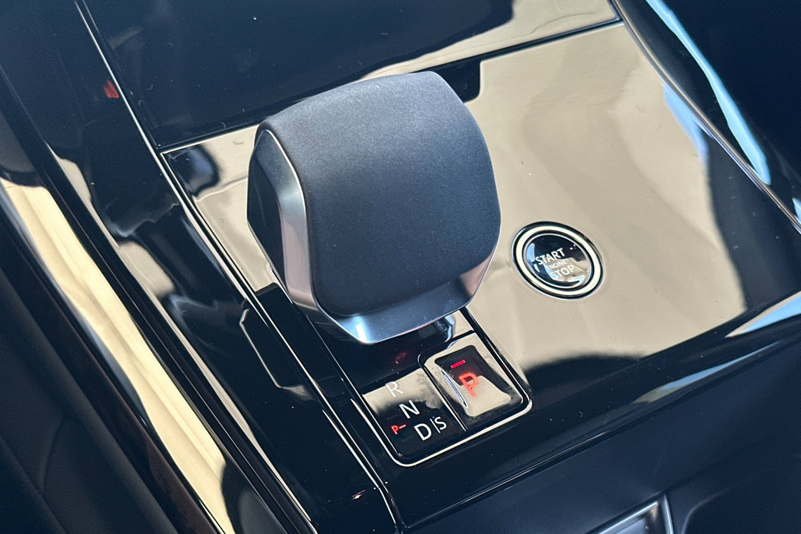 New 2025 Land Rover Range Rover Sport Dynamic SE image 21