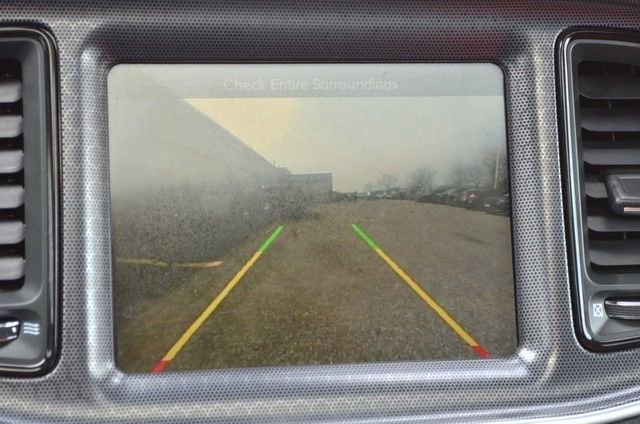 Used 2015 Dodge Challenger SRT image 31