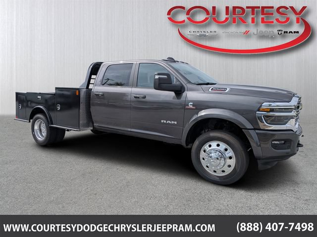 New 2026 RAM 5500 4x4 Crew Cab w/ Laramie Trim Package image 1