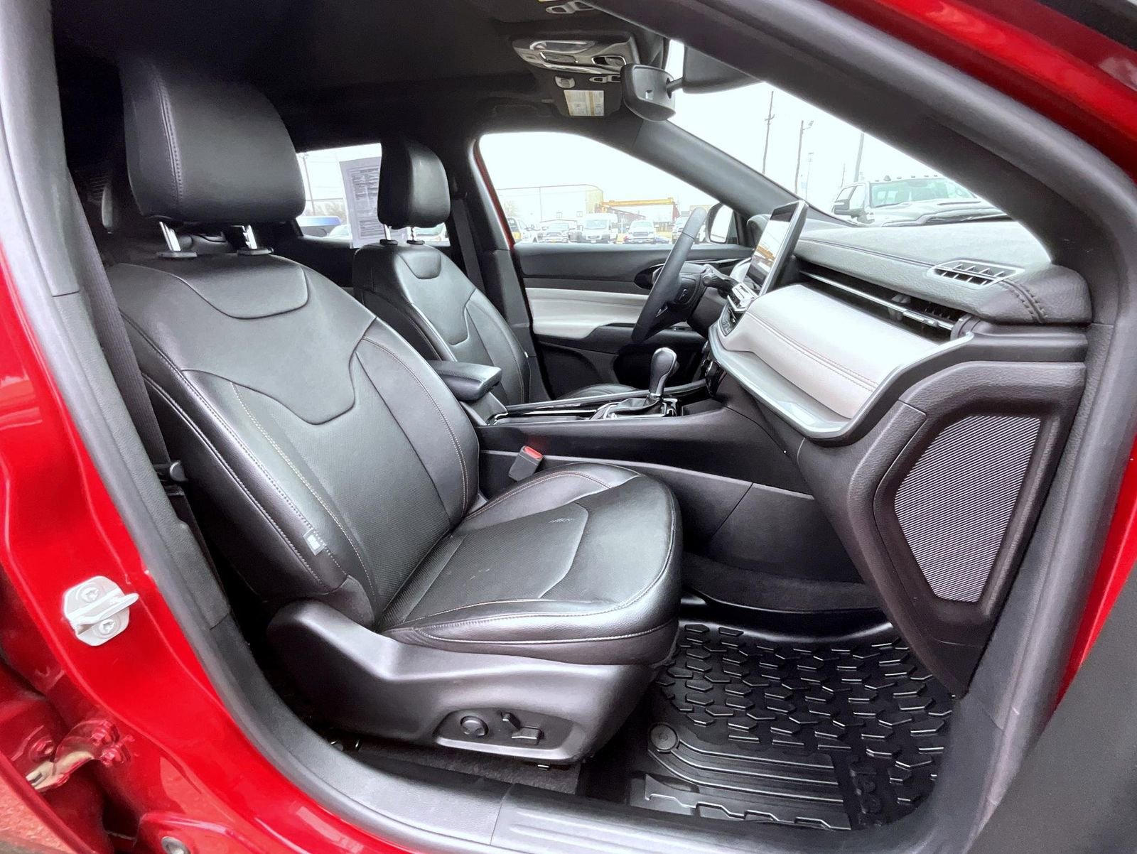 Used 2024 Jeep Compass Limited w/ Elite Group image 16